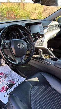 تۆیۆتا کامری